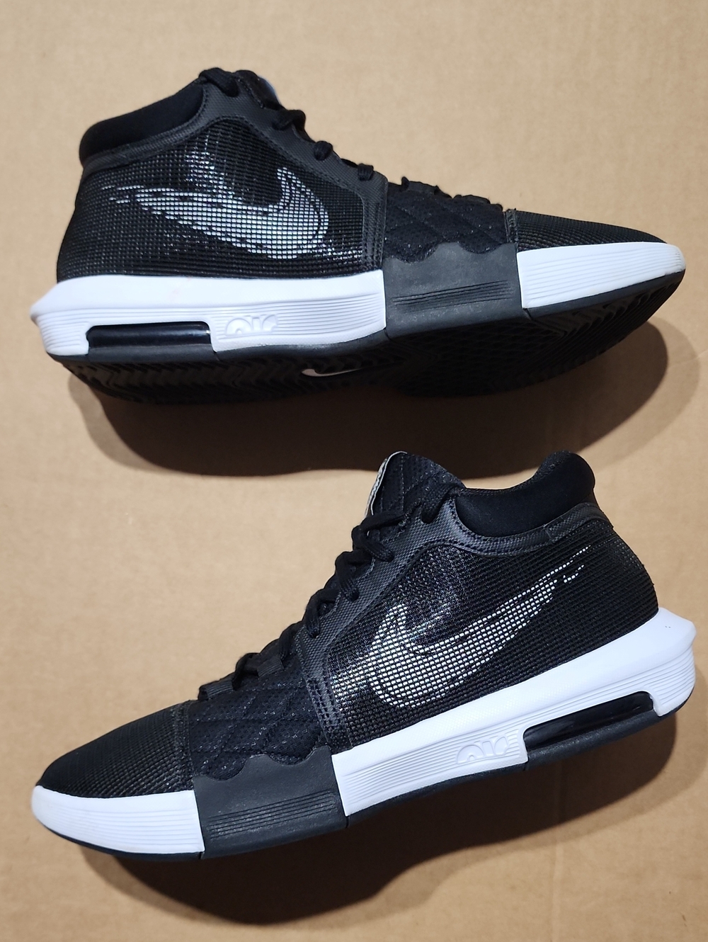 Nike LeBron Witness 8 TB Black White Mens Sz 13